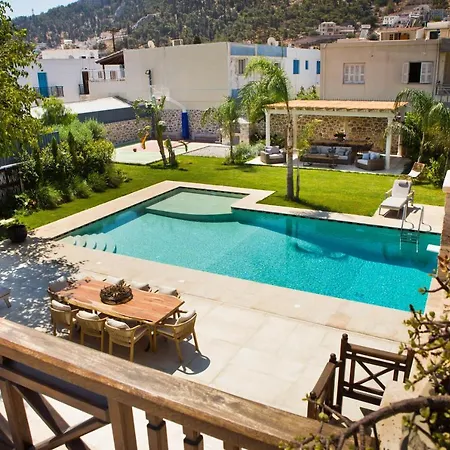 R&g Luxury Villa *